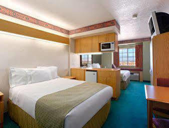 Microtel & By Wyndham West Hotel Albuquerque